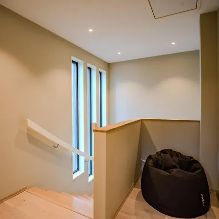 Modern And Central Apartment In Quiet Street Tromso Exterior photo