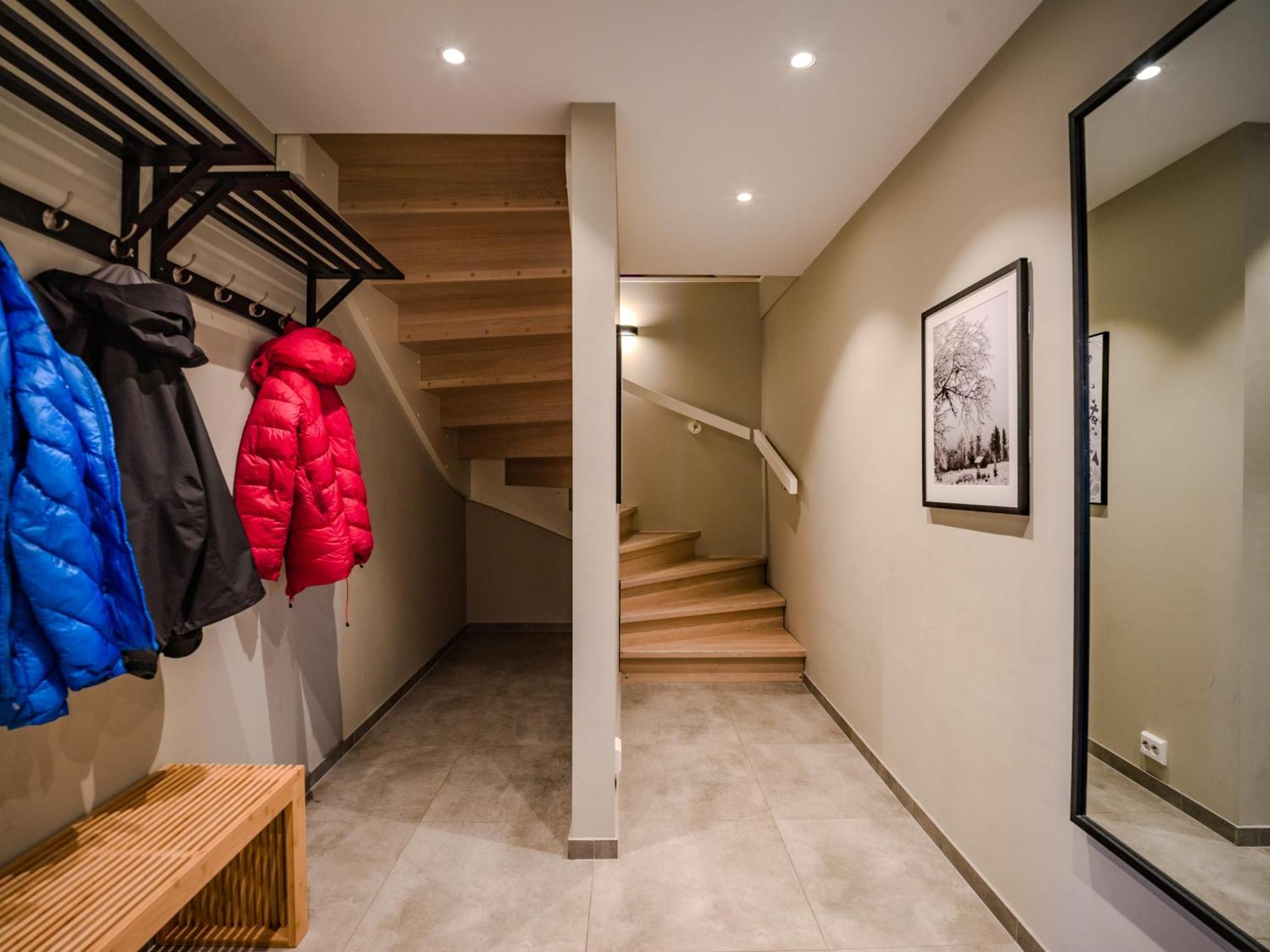 Modern And In Quiet Street Apartment