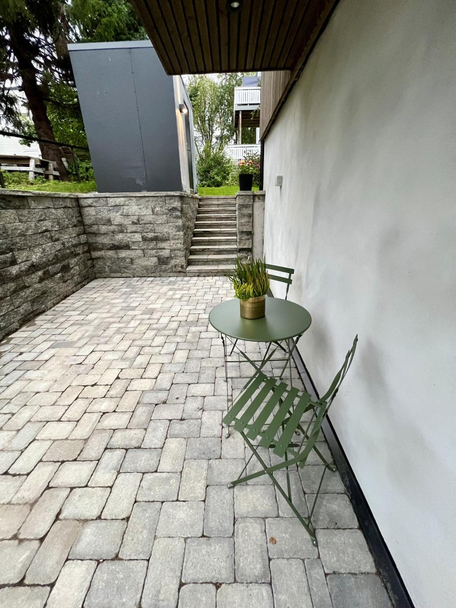 Apartment Modern And In Quiet Street *